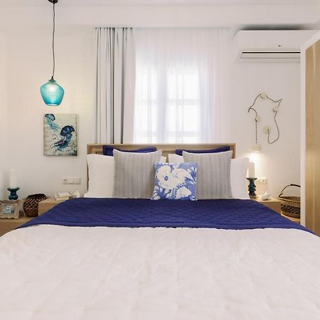 Athina Studios And Suites Plaka Ngoại thất bức ảnh