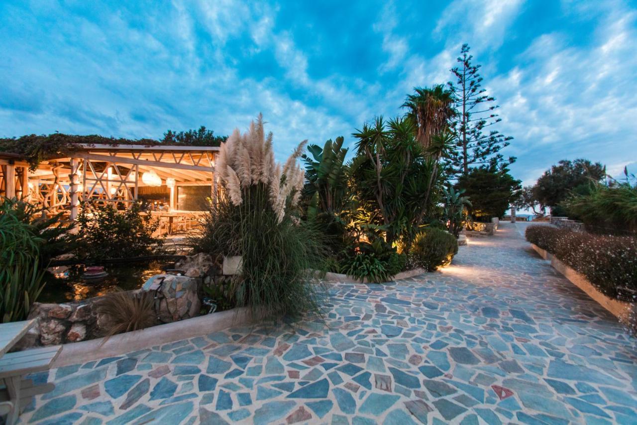 Athina Studios And Suites Plaka Ngoại thất bức ảnh