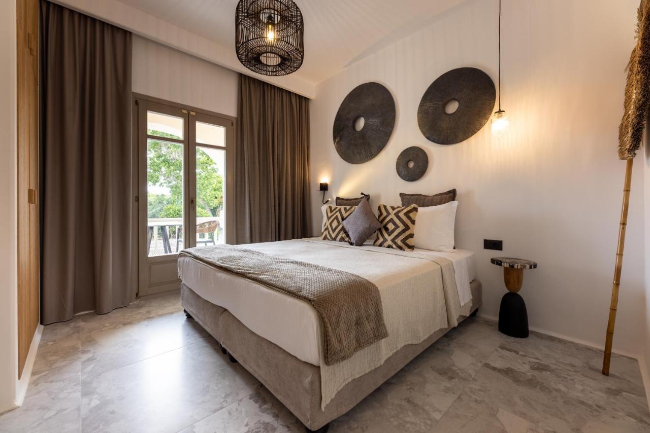 Athina Studios And Suites Plaka Ngoại thất bức ảnh